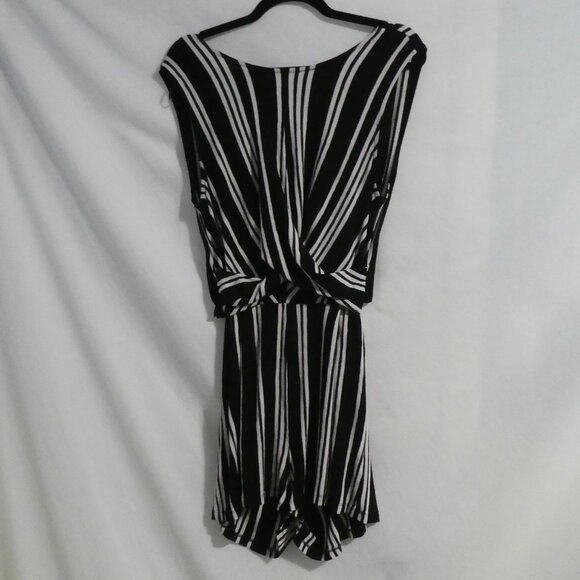LANE TREE | medium | Black and White Striped Romper | NWOT - Picture 1 of 15
